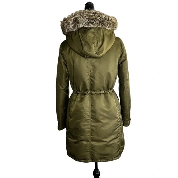 Levi Strauss Women’s Green Poly Duck Down Filled Faux Fur Hooded Parka Jacket